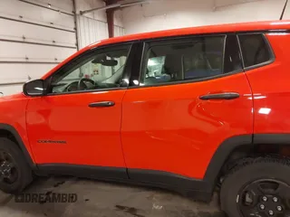 2018 Jeep Compass Sport z VIN 3C4NJDAB3JT402254, wystawiony jako IAAI lot #41830273 z przebiegiem 73 274 mil mil oraz . Historia ofert i sprzedaży dostępna na DreamBid. Obrazek 15.