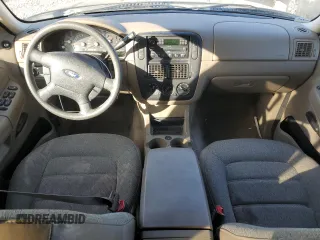2005 Ford Explorer XLS with VIN 1FMZU62K05UA25991, listed as a Copart auction lot 81614344 with 139,333 mi miles and Salvage title. Bid and sale history available at DreamBid. Image 8.