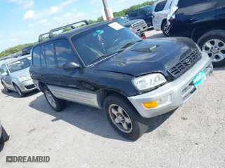 1998 Toyota RAV4 with VIN JT3GP10V7W7037711, listed as a IAAI auction lot 42081313 with 233,554 mi miles. Bid and sale history available at carsss.com. Image 1.