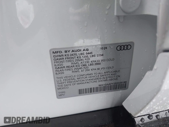 2025 Audi Q5 S line Premium z VIN WA1GAAFY2S2029189, wystawiony jako IAAI lot #41576981 z przebiegiem 1595 mil mil oraz . Historia ofert i sprzedaży dostępna na DreamBid. Obrazek 9.