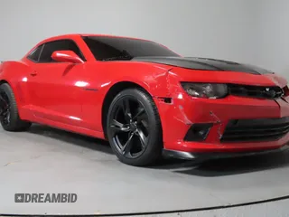 2015 Chevrolet Camaro SS z VIN 2G1FG1EW8F9271467, wystawiony jako Copart lot #57322165 z przebiegiem 59 828 mil mil oraz Szkoda całkowita • Salvage title. Historia ofert i sprzedaży dostępna na DreamBid. Obrazek 1.