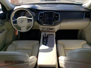 2021 Volvo XC90 Inscription Expression with VIN YV4BR0CL2M1675561, listed as a Copart auction lot 71400423 with 24,550 mi miles. Bid and sale history available at carsss.com. Image 8.