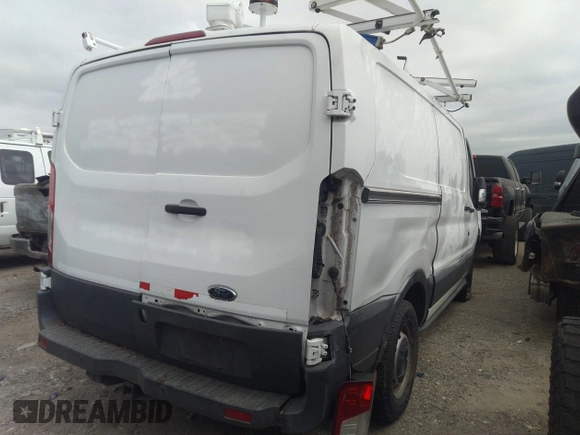 2016 Ford Transit Cargo z VIN 1FTYR1YM0GKB55345, wystawiony jako IAAI lot #40200213 z przebiegiem 121 480 mil mil oraz . Historia ofert i sprzedaży dostępna na DreamBid. Obrazek 4.