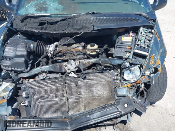 2007 Chrysler Town & Country Touring with VIN 2A4GP54LX7R183977, listed as a IAAI auction lot 42049186 with Not Provided miles and . Bid and sale history available at DreamBid. Image 10.