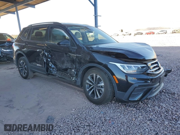 2024 Volkswagen Tiguan S with VIN 3VVRB7AX3RM089371, listed as a Copart auction lot 42391775 with 5,488 mi miles and Salvage Title. Bid and sale history available at carsss.com. Image 4.