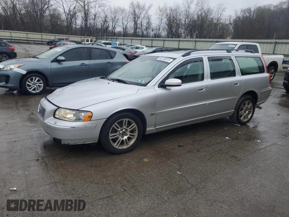 2006 Volvo V70 2.4L with VIN YV1SW612062556973, listed as a Copart auction lot 52235015 with 114,431 mi miles and Salvage Title. Bid and sale history available at DreamBid. Image 1.