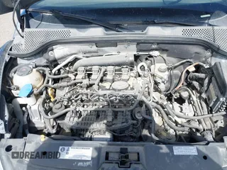 2018 Volkswagen Beetle SE with VIN 3VWJD7AT2JM710412, listed as a IAAI auction lot 41868455 with 1 mi miles. Bid and sale history available at carsss.com. Image 10.