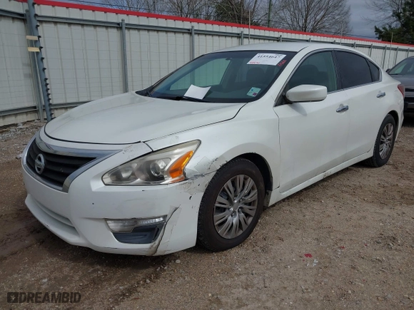 2013 Nissan Altima 2.5 SL with VIN 1N4AL3AP8DN544561, listed as a IAAI auction lot 41554647 with 159,176 mi miles. Bid and sale history available at carsss.com. Image 2.