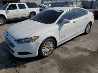 2016 Ford Fusion SE Hybrid with VIN 3FA6P0LU2GR360066, listed as a Copart auction lot 84767824 with 153,044 mi miles and Salvage title. Bid and sale history available at DreamBid. Image 1.