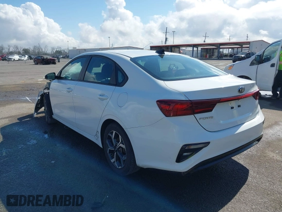 2021 Kia Forte LXS с VIN 3KPF24AD9ME312375, выставлен на аукционе IAAI как лот 41525460 с пробегом 64 280 миль миль и . История ставок и продаж доступна на DreamBid. Изображение 3.