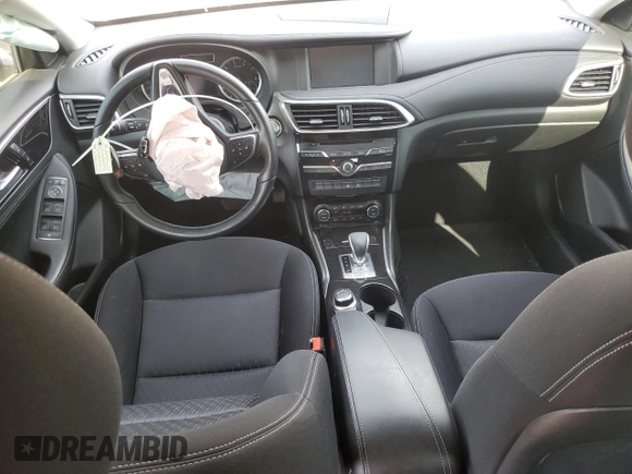 2018 Infiniti QX30 Premium with VIN SJKCH5CP7JA049216, listed as a Copart auction lot 44068845 with Not provided miles and Salvage title. Bid and sale history available at DreamBid. Image 8.