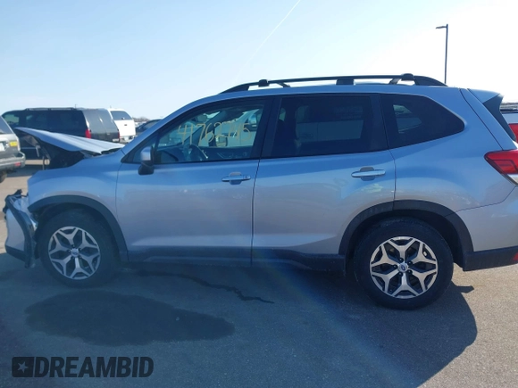 2020 Subaru Forester Premium with VIN JF2SKAJC4LH521165, listed as a IAAI auction lot 41762745 with 104,532 mi miles. Bid and sale history available at carsss.com. Image 14.
