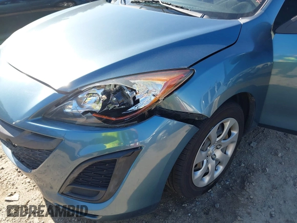 2011 Mazda 3 i Sport with VIN JM1BL1UF6B1399918, listed as a IAAI auction lot 42024295 with 138,160 mi miles. Bid and sale history available at carsss.com. Image 6.