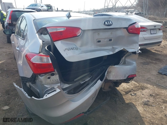 2016 Kia Forte LX with VIN KNAFK4A67G5555214, listed as a IAAI auction lot 41716203 with 148,207 mi miles. Bid and sale history available at carsss.com. Image 6.