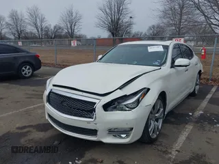 2019 Infiniti Q70 Luxe with VIN JN1BY1PP2KM685045, listed as a IAAI auction lot 41477367 with 54,094 mi miles and . Bid and sale history available at DreamBid. Image 6.