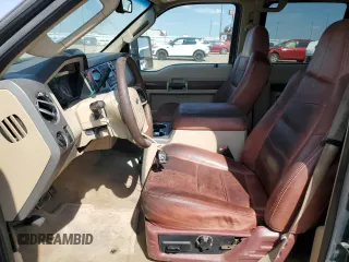 2008 Ford F-250 XL z VIN 1FTSW21R28ED61227, wystawiony jako Copart lot #57087825 z przebiegiem 297 646 mil mil oraz Czysty tytuł • Clean title. Historia ofert i sprzedaży dostępna na DreamBid. Obrazek 7.