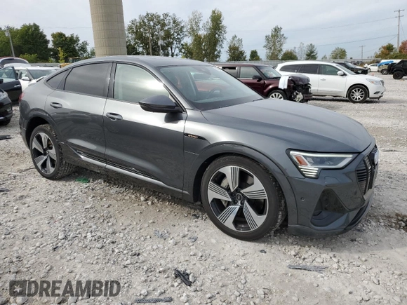 2021 Audi e-tron Sportback Prestige z VIN WA13ABGE8MB008083, wystawiony jako Copart lot #72904564 z przebiegiem 30 787 mil mil oraz Nie do naprawy. Historia ofert i sprzedaży dostępna na DreamBid. Obrazek 4.