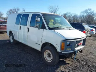 1998 GMC Savana z VIN 1GTGG25RXW1046063, wystawiony jako IAAI lot #41651552 z przebiegiem 206 902 mil mil oraz . Historia ofert i sprzedaży dostępna na DreamBid. Obrazek 1.