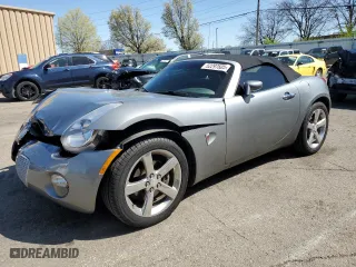 2007 Pontiac Solstice with VIN 1G2MB35B77Y113046, listed as a Copart auction lot 52297605 with 35,658 mi miles and Salvage Title. Bid and sale history available at carsss.com. Image 1.