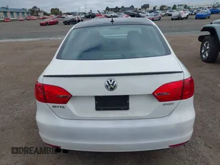2014 Volkswagen Jetta S with VIN 3VW2K7AJ6EM233000, listed as a IAAI auction lot 41895391 with 130,692 mi miles and . Bid and sale history available at DreamBid. Image 16.