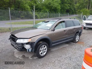 2012 Volvo XC70 3.2L z VIN YV4952BL4C1134145, wystawiony jako IAAI lot #42222299 z przebiegiem 200 612 mil mil oraz . Historia ofert i sprzedaży dostępna na DreamBid. Obrazek 2.