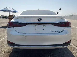 2024 Lexus ES 300h with VIN 58ADA1C10RU040064, listed as a Copart auction lot 58858825 with 8,021 mi miles and Salvage title. Bid and sale history available at DreamBid. Image 6.