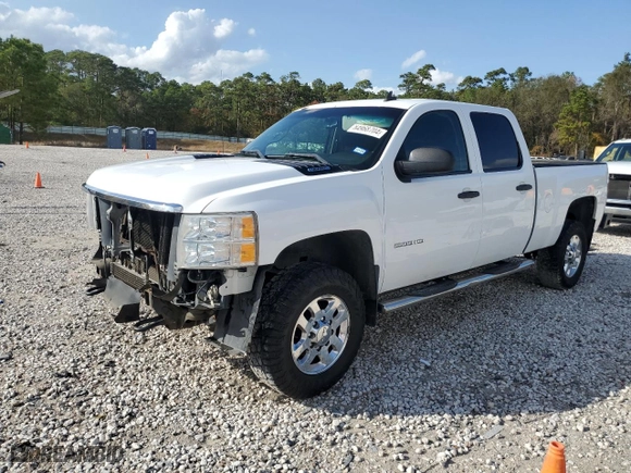 2014 Chevrolet Silverado 2500HD LT with VIN 1GC1KXCG0EF137945, listed as a Copart auction lot 84968704 with 189,038 mi miles and Clean Title. Bid and sale history available at carsss.com. Image 1.