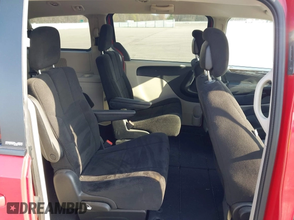 2013 Dodge Grand Caravan SE with VIN 2C4RDGBG9DR723999, listed as a IAAI auction lot 41993367 with 177,549 mi miles and . Bid and sale history available at DreamBid. Image 8.