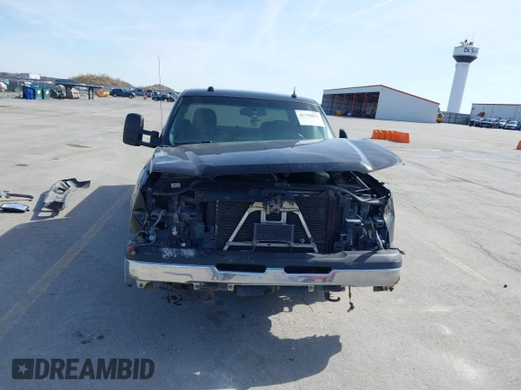2004 Chevrolet Silverado 1500 Z71 with VIN 2GCEK19T041182019, listed as a IAAI auction lot 41758822 with 166,013 mi miles and . Bid and sale history available at DreamBid. Image 6.