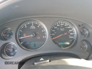 2008 Chevrolet Avalanche 3LT z VIN 3GNFK12308G149329, wystawiony jako Copart lot #57858675 z przebiegiem 259 163 mil mil oraz Czysty tytuł • Clean title. Historia ofert i sprzedaży dostępna na DreamBid. Obrazek 9.