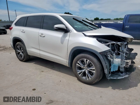 2018 Toyota Highlander LE with VIN 5TDZARFH2JS038835, listed as a Copart auction lot 57918435 with 100,027 mi miles and Salvage title. Bid and sale history available at DreamBid. Image 4.