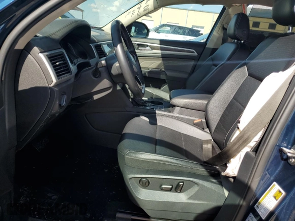 2021 Volkswagen Atlas SE z VIN 1V2WR2CA0MC543710, wystawiony jako Copart lot #54196735 z przebiegiem Nie podano mil oraz Szkoda całkowita • Salvage title. Historia ofert i sprzedaży dostępna na DreamBid. Obrazek 7.