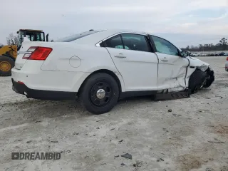 2016 Ford Police Interceptor with VIN 1FAHP2MT2GG138435, listed as a Copart auction lot 44161485 with 97,497 mi miles and Clean title. Bid and sale history available at DreamBid. Image 3.