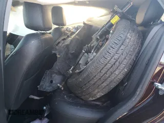 2021 Chevrolet Trax LT z VIN KL7CJPSB5MB344299, wystawiony jako Copart lot #45540525 z przebiegiem Nie podano mil oraz Szkoda całkowita • Salvage title. Historia ofert i sprzedaży dostępna na DreamBid. Obrazek 11.