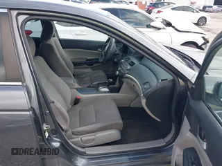 2012 Honda Accord LX Premium z VIN 1HGCP2F42CA104505, wystawiony jako IAAI lot #42520563 z przebiegiem 281 476 mil mil oraz . Historia ofert i sprzedaży dostępna na DreamBid. Obrazek 5.