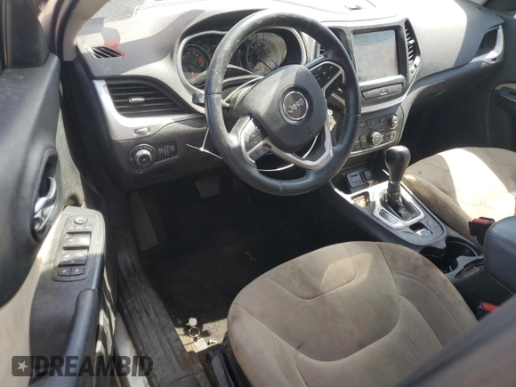 2016 Jeep Cherokee Latitude z VIN 1C4PJLCB3GW146443, wystawiony jako Copart lot #61865135 z przebiegiem 204 516 mil mil oraz Czysty tytuł • Clean title. Historia ofert i sprzedaży dostępna na DreamBid. Obrazek 8.