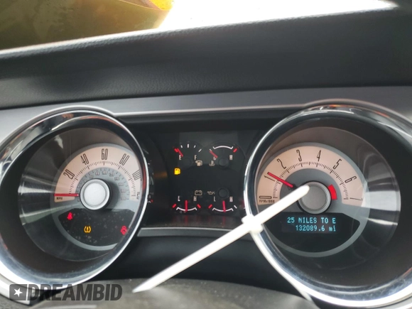 2010 Ford Mustang V6 with VIN 1ZVBP8AN1A5165506, listed as a Copart auction lot 53522765 with 132,089 mi miles and Salvage Title. Bid and sale history available at DreamBid. Image 9.