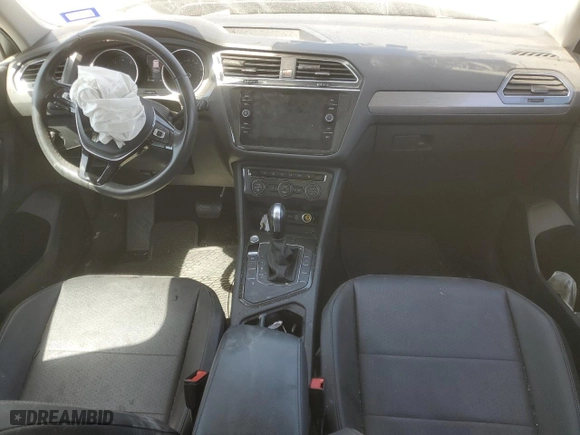 2020 Volkswagen Tiguan SE with VIN 3VV3B7AX0LM163388, listed as a Copart auction lot 50042615 with 157,904 mi miles and Salvage Title. Bid and sale history available at carsss.com. Image 8.