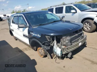 2018 Ford Police Interceptor Utility z VIN 1FM5K8AR6JGC76831, wystawiony jako Copart lot #55299875 z przebiegiem 83 571 mil mil oraz Szkoda całkowita • Salvage title. Historia ofert i sprzedaży dostępna na DreamBid. Obrazek 4.