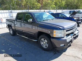 2011 Chevrolet Silverado 1500 LT with VIN 1GCPKSE37BF135726, listed as a IAAI auction lot 40485051 with 137,662 mi miles and . Bid and sale history available at DreamBid. Image 1.
