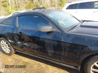 2011 Ford Mustang V6 with VIN 1ZVBP8AM5B5150824, listed as a IAAI auction lot 41539133 with 239,148 mi miles and . Bid and sale history available at carsss.com. Image 13.