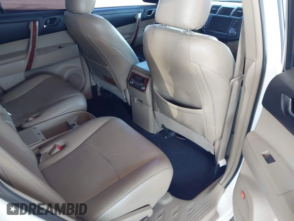 2011 Toyota Highlander Limited with VIN 5TDDK3EH4BS064313, listed as a IAAI auction lot 40934105 with 155,204 mi miles and . Bid and sale history available at DreamBid. Image 8.