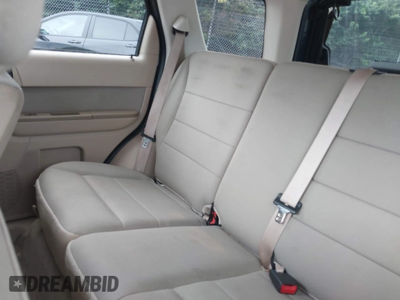 2011 Ford Escape с VIN 1FMLU9DG6BKB43521, выставлен на аукционе IAAI как лот 42681415 с пробегом 93 794 миль миль и . История ставок и продаж доступна на DreamBid. Изображение 8.