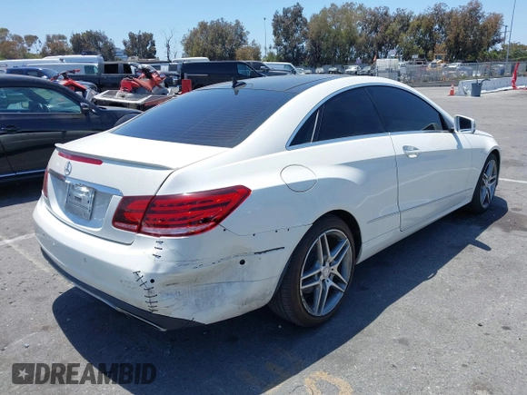 2014 Mercedes-Benz E 350 z VIN WDDKJ5KB6EF248751, wystawiony jako IAAI lot #42316139 z przebiegiem 131 183 mil mil oraz . Historia ofert i sprzedaży dostępna na DreamBid. Obrazek 4.