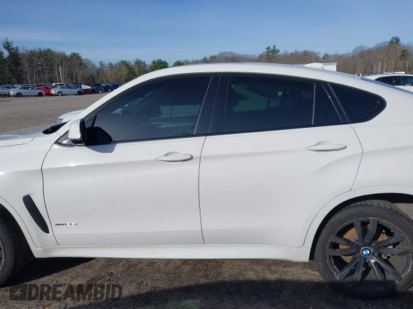 2015 BMW X6 xDrive35i with VIN 5UXKU2C50F0N77117, listed as a IAAI auction lot 41901159 with 104,820 mi miles. Bid and sale history available at carsss.com. Image 15.
