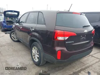 2014 Kia Sorento LX with VIN 5XYKT3A64EG481294, listed as a IAAI auction lot 41923848 with 179,414 mi miles. Bid and sale history available at carsss.com. Image 3.