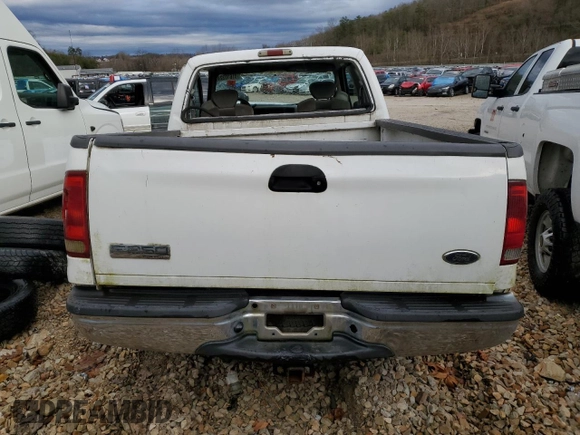 2001 Ford Super Duty F-250 XL with VIN 1FTNX20L01EB77093, listed as a Copart auction lot 81610324 with 219,741 mi miles and Salvage Title. Bid and sale history available at carsss.com. Image 6.