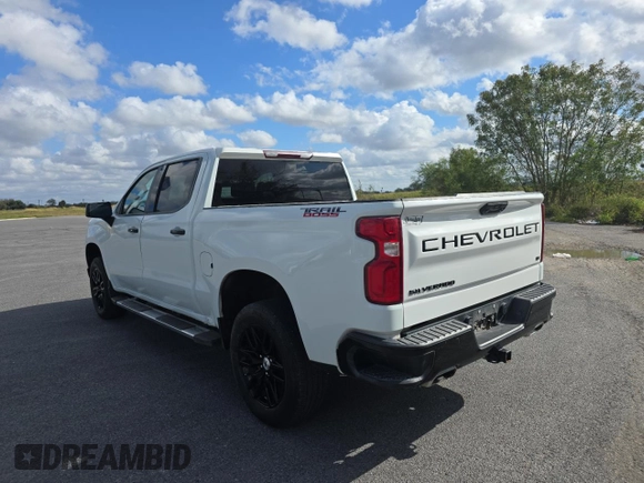 2022 Chevrolet Silverado 1500 LT Trail Boss with VIN 3GCUDFELXNG514100, listed as a Copart auction lot 86590144 with 44,909 mi miles and Salvage Title. Bid and sale history available at DreamBid. Image 3.