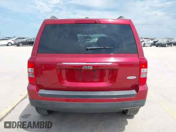 2016 Jeep Patriot Latitude with VIN 1C4NJPFB0GD527172, listed as a IAAI auction lot 42440983 with 66,836 mi miles and . Bid and sale history available at DreamBid. Image 16.