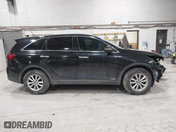 2019 Kia Sorento LX with VIN 5XYPGDA3XKG560440, listed as a IAAI auction lot 41502771 with 114,415 mi miles. Bid and sale history available at carsss.com. Image 14.